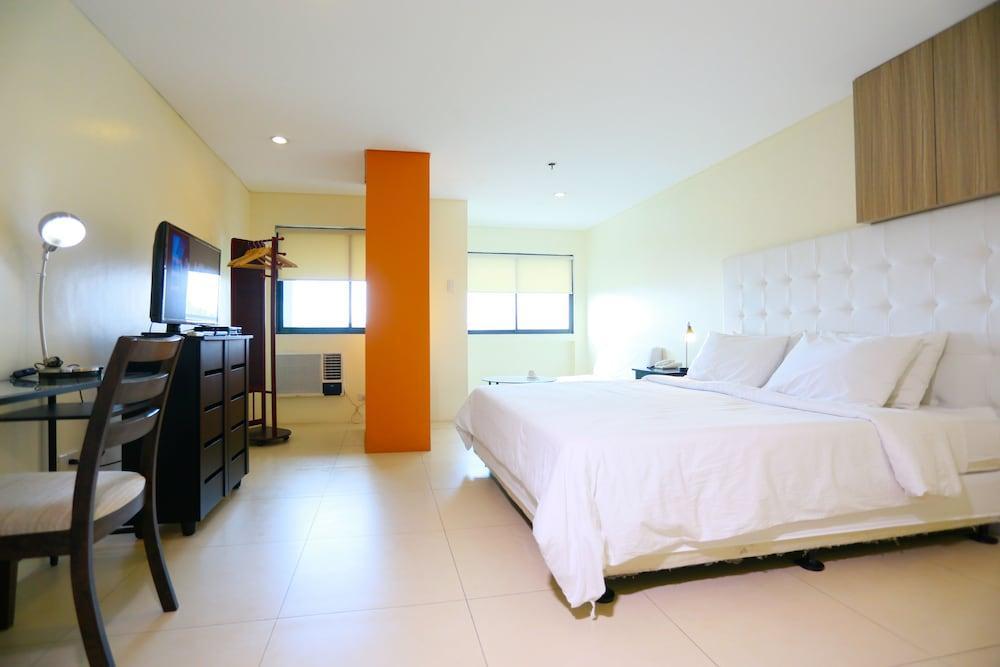 The Victor Hotel Makati City Exteriör bild